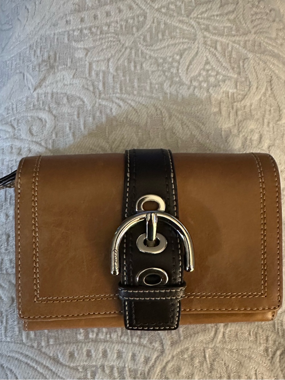 Y2K Coach SoHo Tan Brown Leather Wallet with Silver Buckle